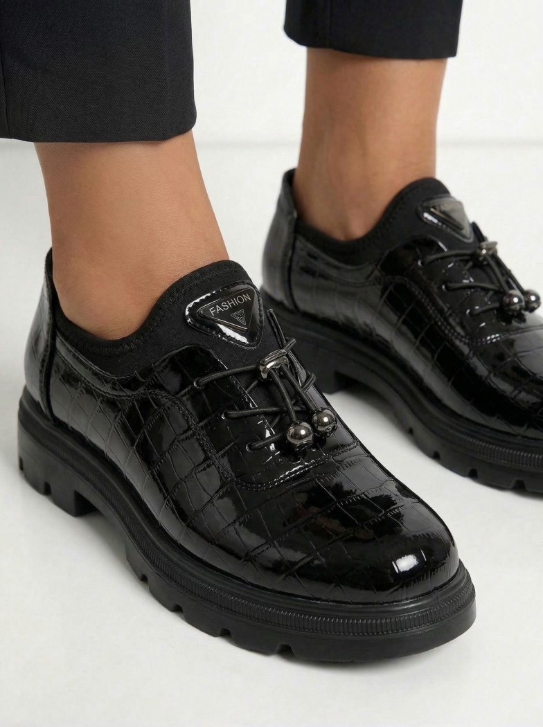 Női fekete lakkbőrből készült alkalmi cipő Mariah #24606