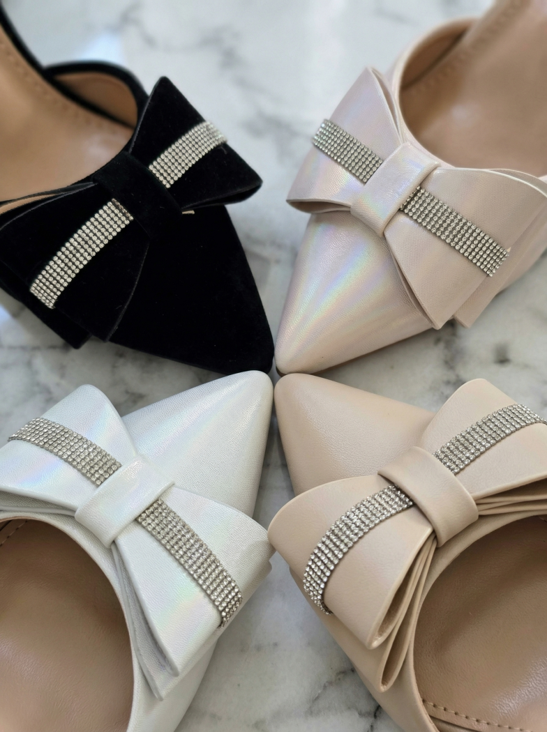 Női magas sarkú cipők aranysárga öko bőrből készült Elis #24674