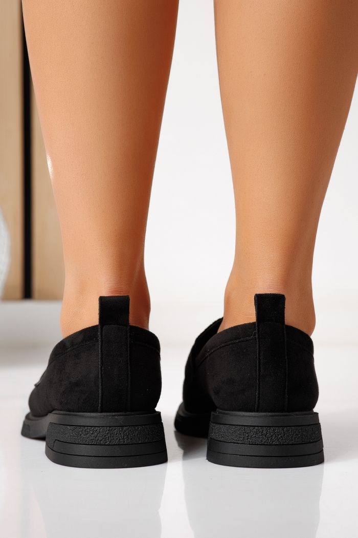 Női alkalmi cipők fekete öko velúrból készült Chiara #24908