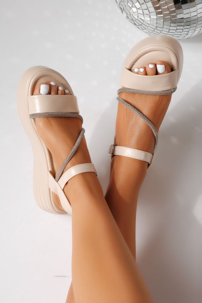 Női platform szandálok bézs öko bőrből készült Calyra #24703