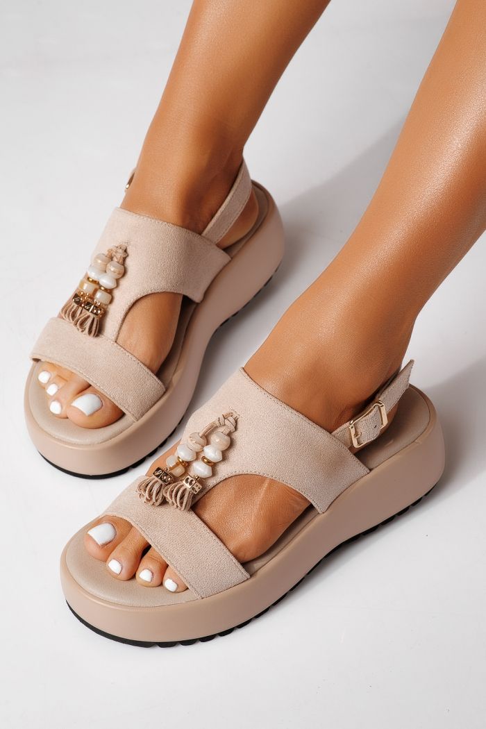 Női platform szandálok bézs öko velúrból készült Enisa #24762