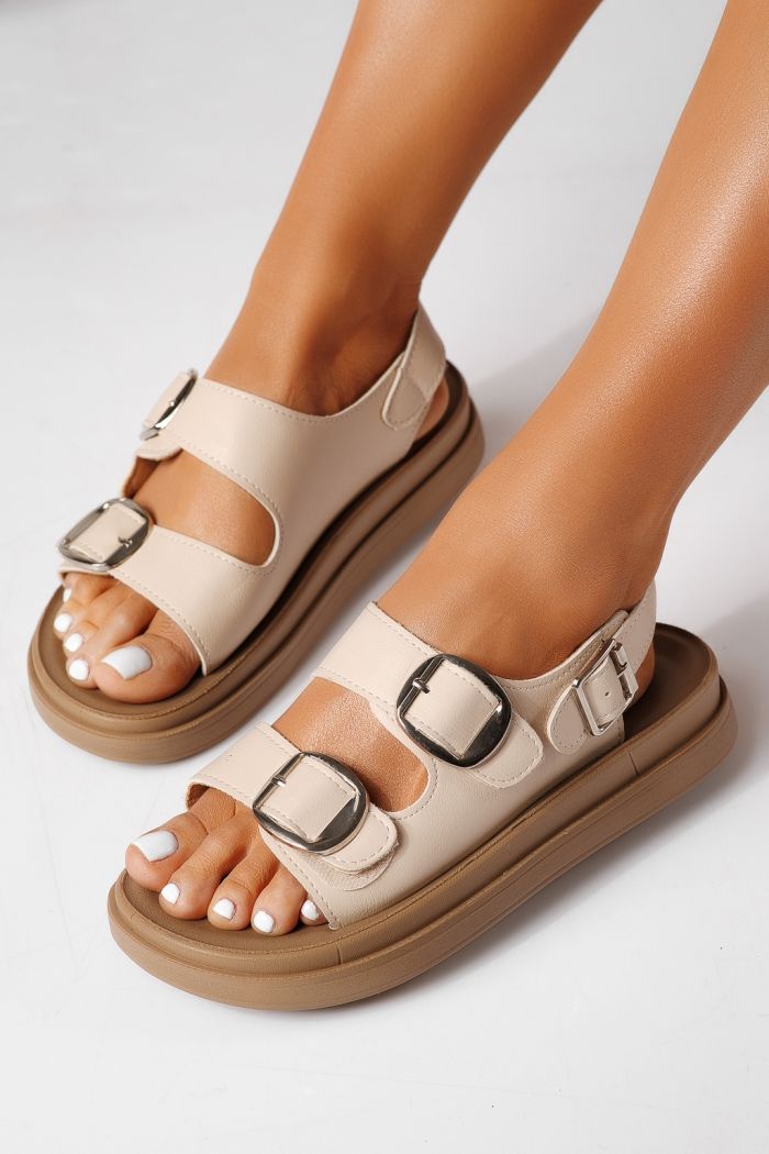 Női alacsony sarkú szandálok bézs öko bőrből készült Mireya #24931