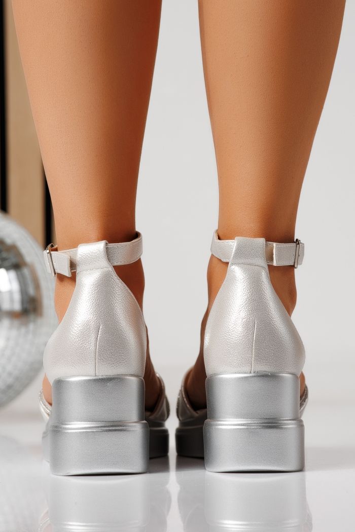 Női platform szandálok ezüst öko bőrből készült Althea #24850