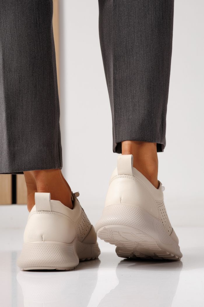 Női alkalmi cipők bézs öko bőrből készült Bica #24937