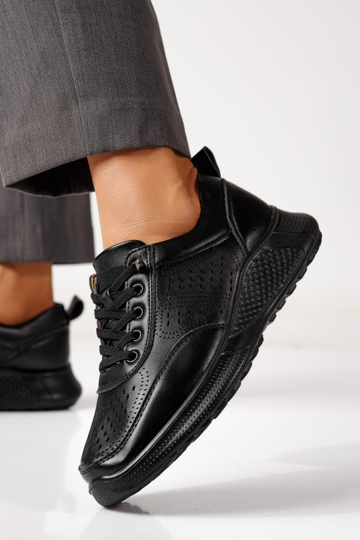 Női alkalmi cipők fekete öko bőrből készült Bica #24938