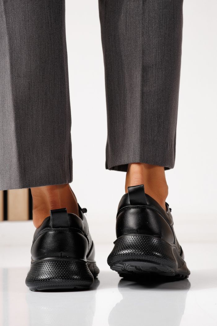 Női alkalmi cipők fekete öko bőrből készült Bica #24938