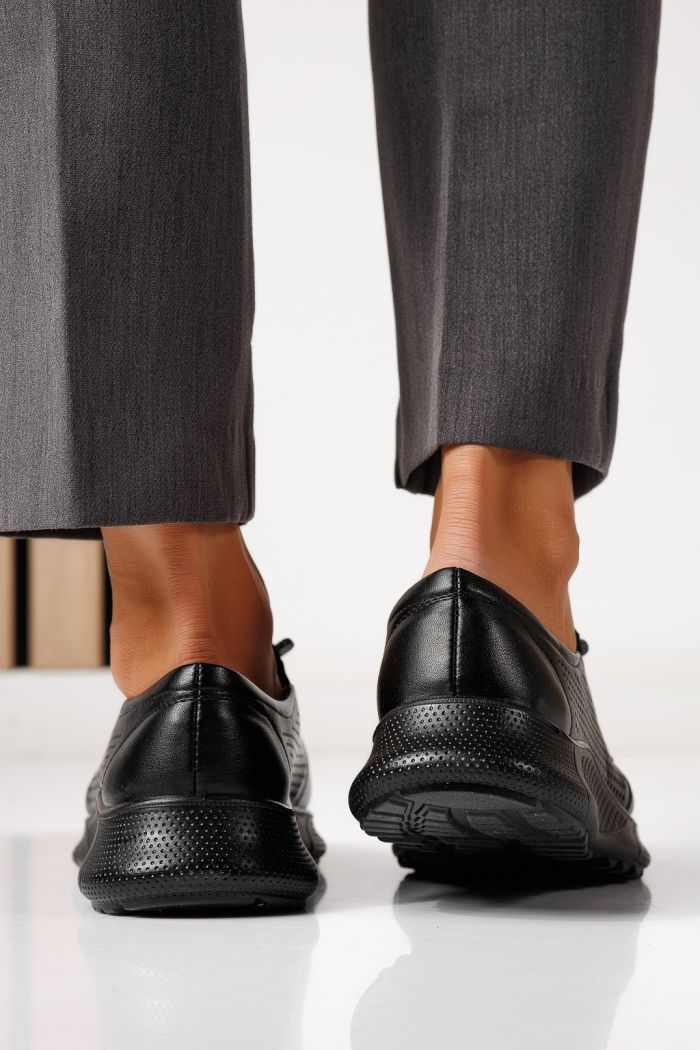 Női alkalmi cipők fekete öko bőrből készült Gilda #24942