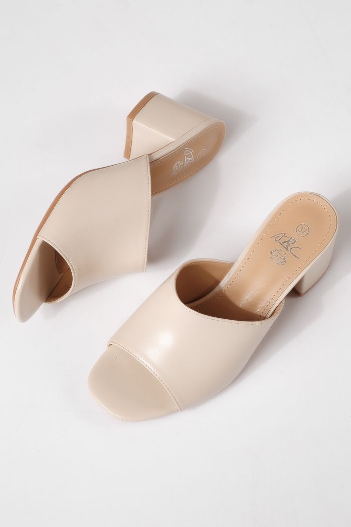 Női magas sarkú papucs bézs öko bőrből készült Azelia #24746