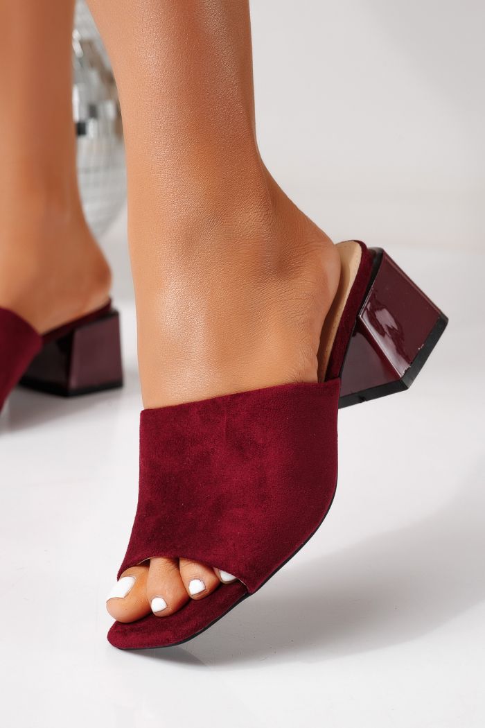 Női magas sarkú papucs bordó öko velúrból készült Thalira #24705