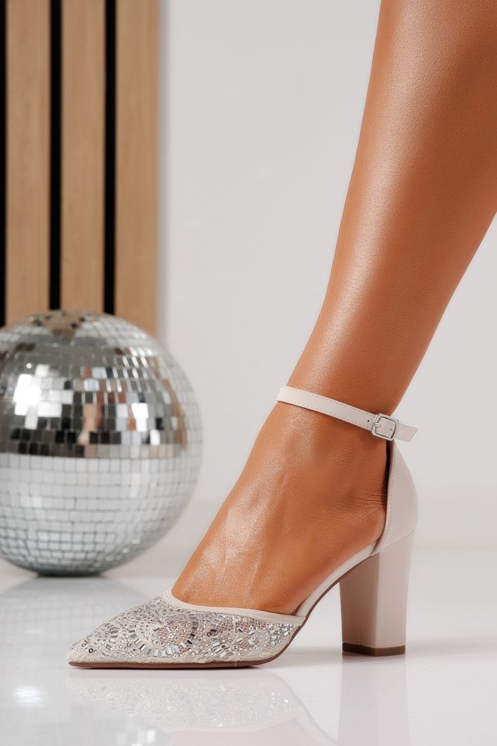 Női magas sarkú cipők bézs öko bőrből készült Kristy #24592