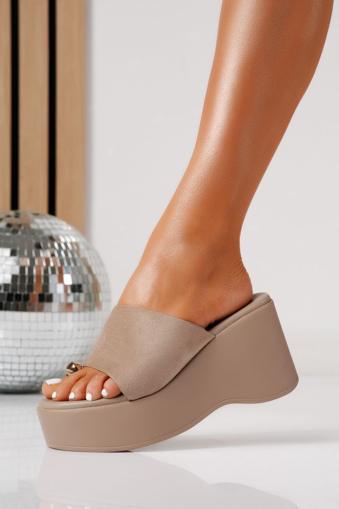 Női platform papucsok khaki öko velúrból készült Giulia #24973