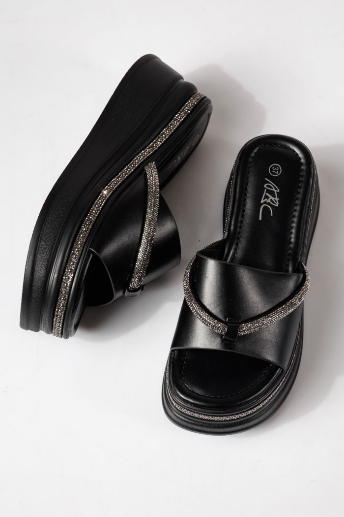 Női platform papucsok fekete öko bőrből készült Belina #24748