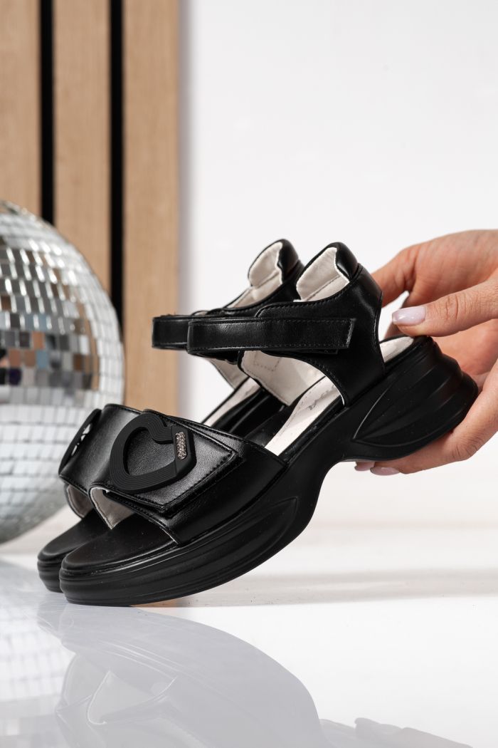 Gyerek szandálok fekete öko bőrből készült Dysis #24911