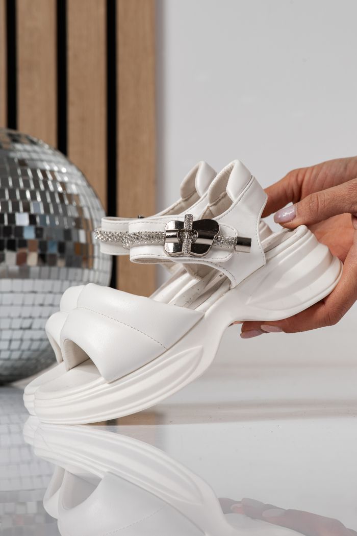 Gyerek szandálok fehére öko bőrből készült Flori #24947