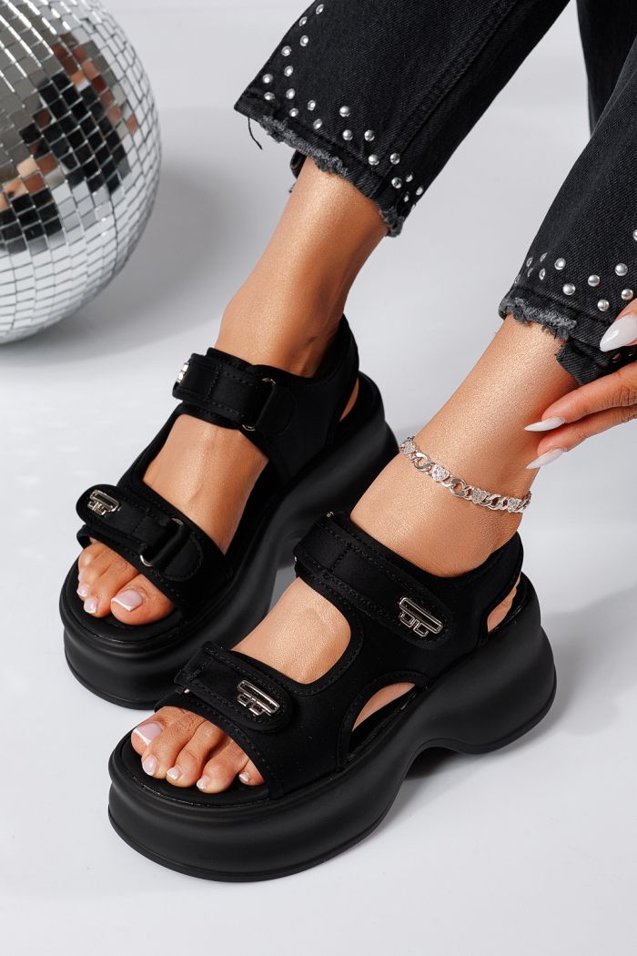 Női fekete textil platformszandál Charlotte #25224