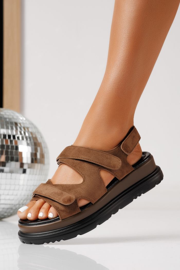 Sandale cu platforma dama maro din piele ecologica intoarsa Coraline #25086