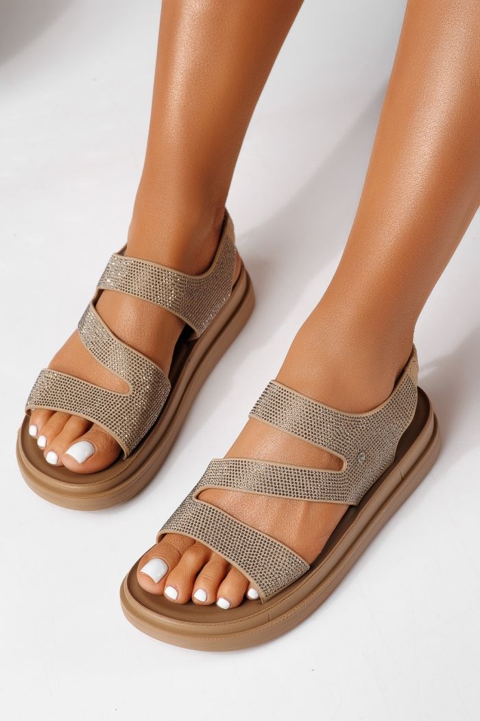 Női alacsony sarkú szandálok bézs öko bőrből készült Azura #25121