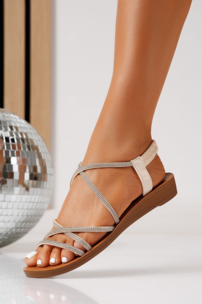 Női alacsony sarkú szandálok bézs öko bőrből készült Eva #25184