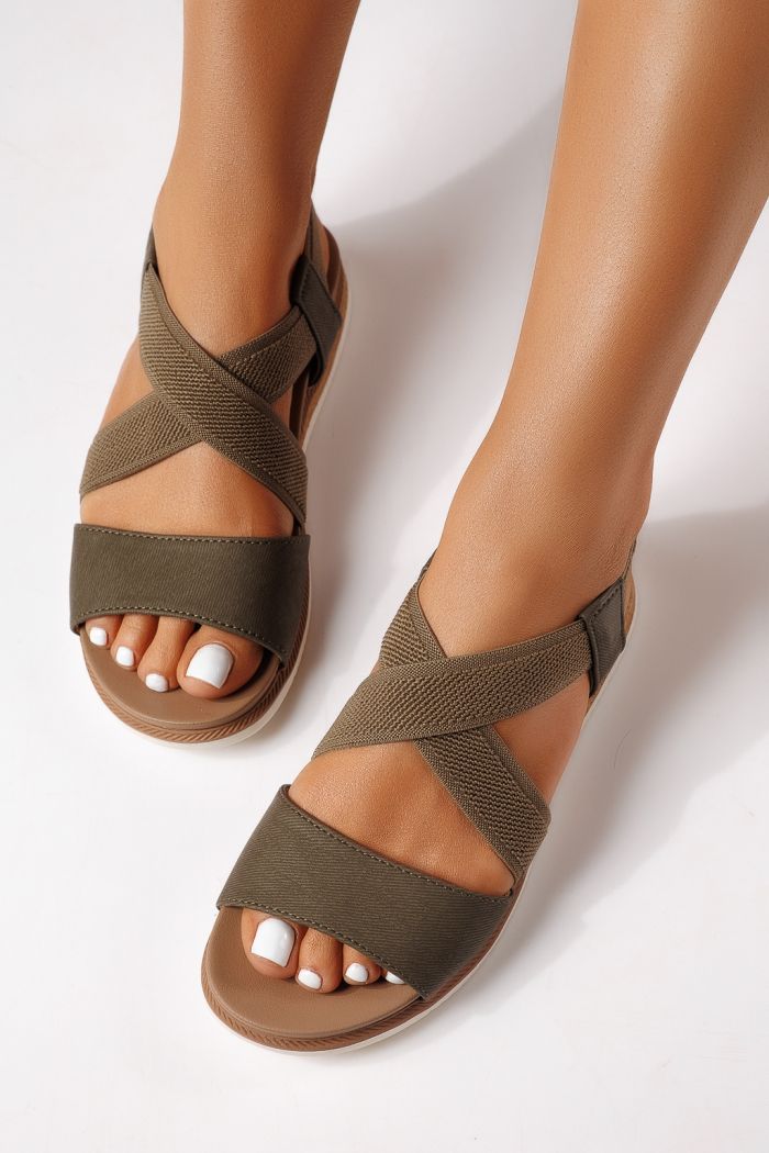 Női alacsony sarkú szandálok zöldellő öko bőrből készült Yara #25151