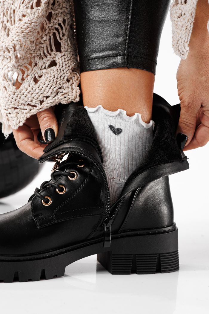Női csizma szőrmével fekete öko bőrből készült Lumi  #30503