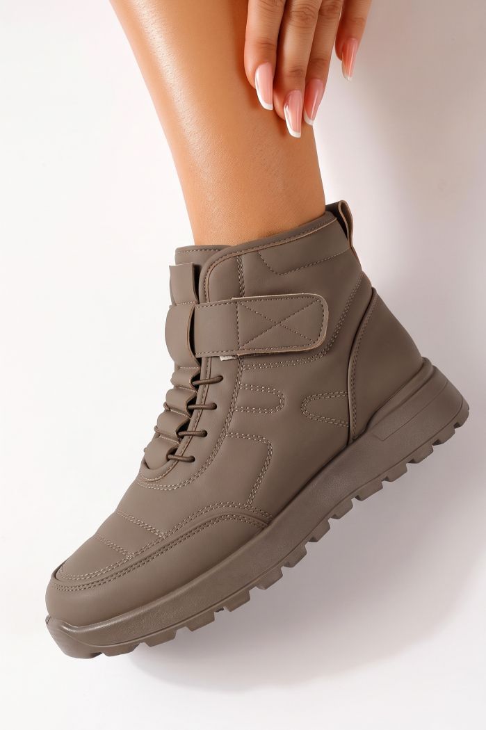 Női szőrmével bélelt csizma khaki öko bőrből készült Eloi #30542