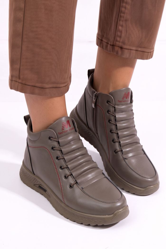 Női szőrmével bélelt csizma khaki öko bőrből készült Capucine #30535