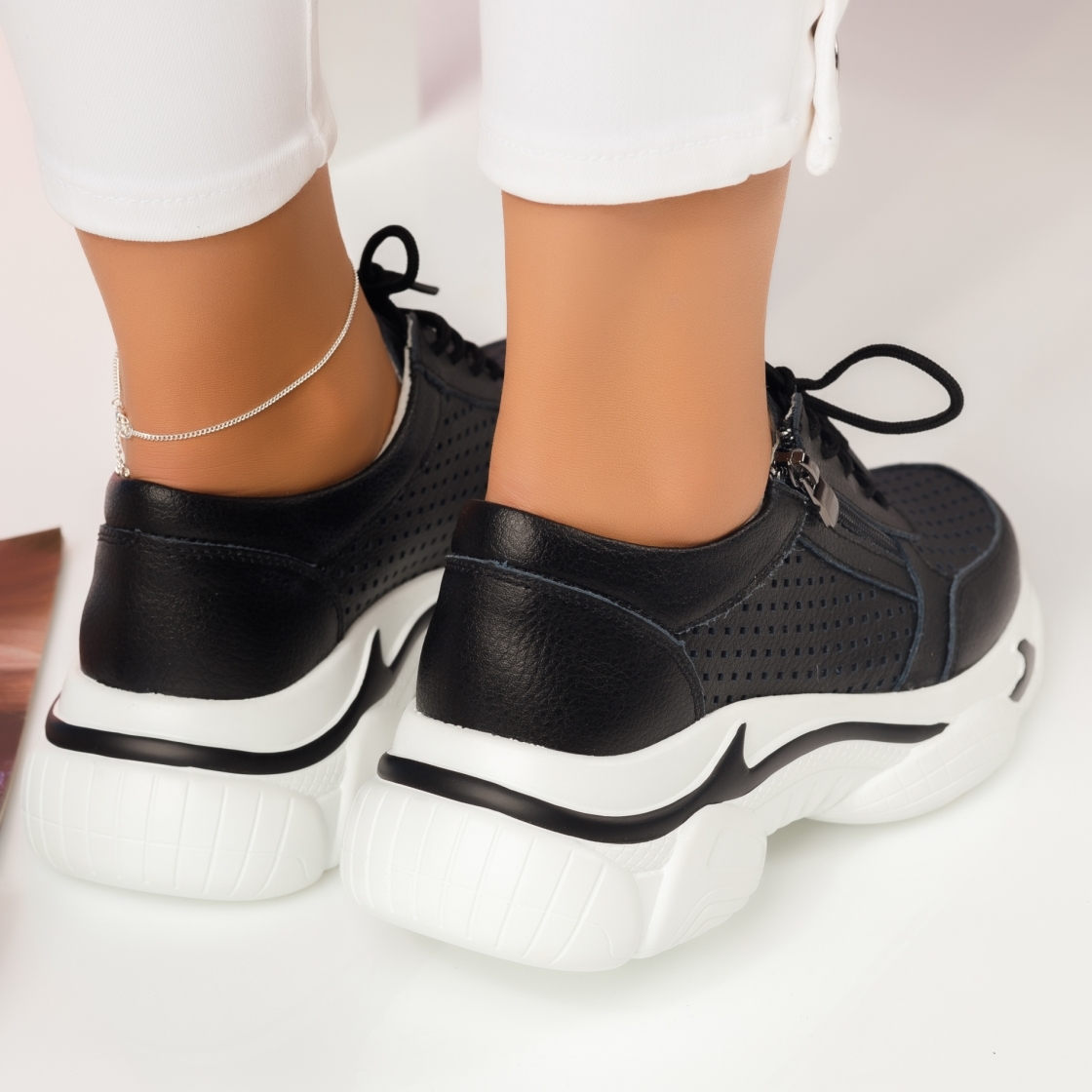 Дамски спортни обувки естествена кожа Iris3 черен #4642M
