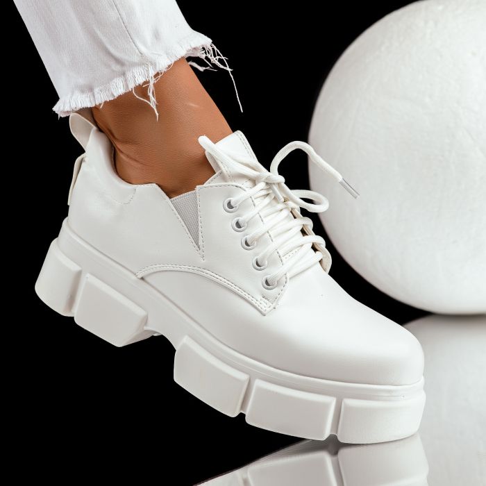 Alkalmi cipő fehér Beth #8011M