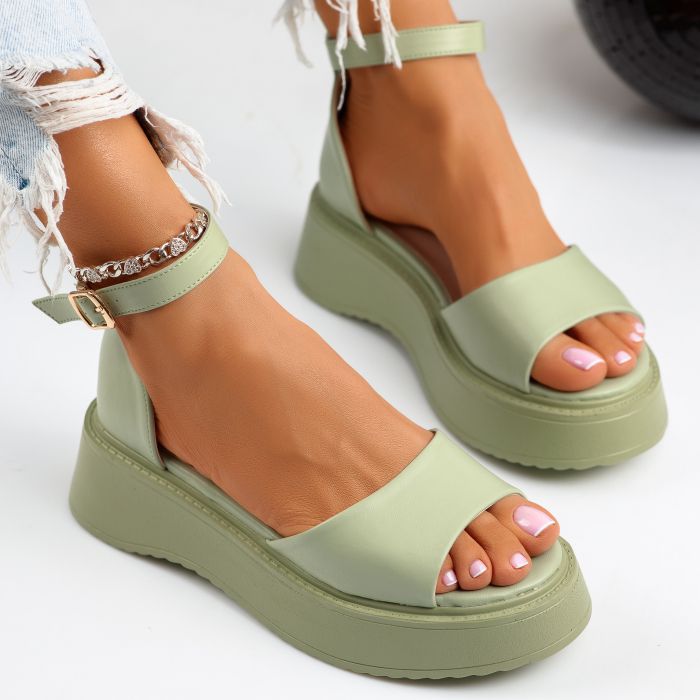 Дамски сандали на платформа William зелено #10876