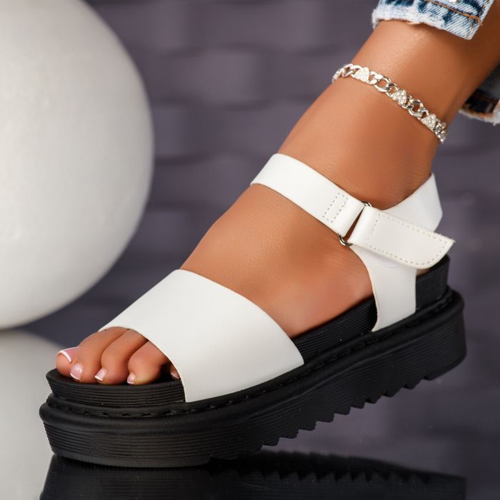 Дамски сандали на платформа Rudy Бяла #10501