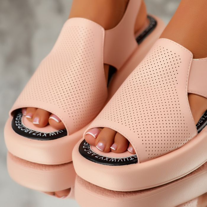 Дамски сандали на платформа Colby розово #10919