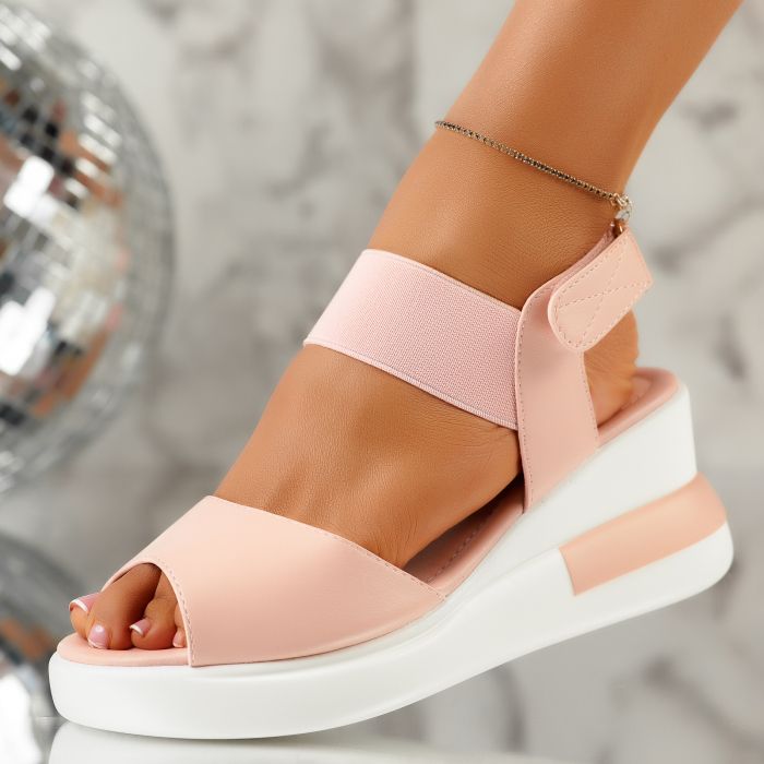 Дамски сандали на платформа Mike розово #10924