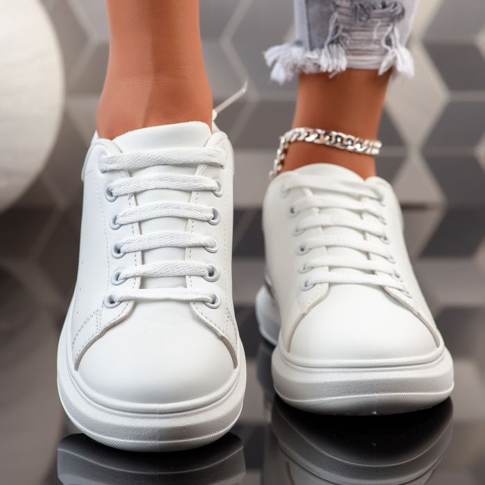 Дамски спортни обувки Lorena Бяло #12012