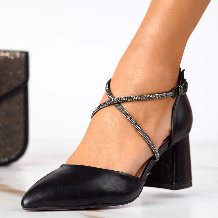 Дамски обувки с ток Luana черен #13335